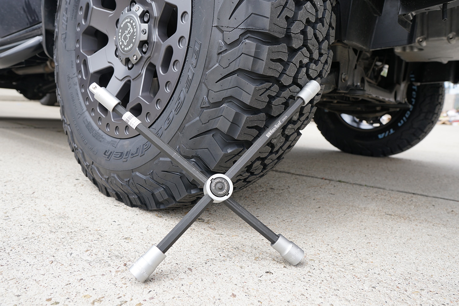 Ken-Tool 4-Way Chrome Wrench for Car