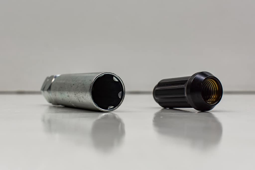 Lug nuts for clearance fuel wheels